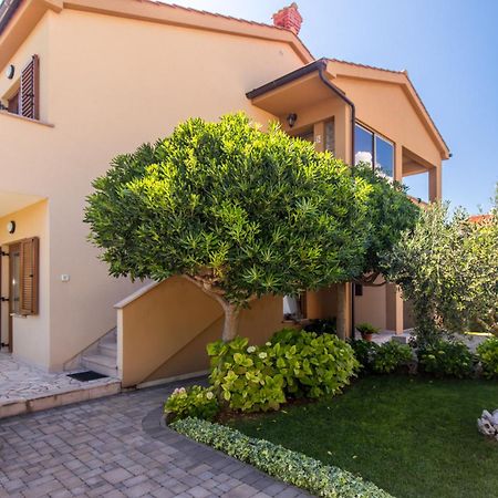 Apartmani Pina Krk Town Exteriér fotografie