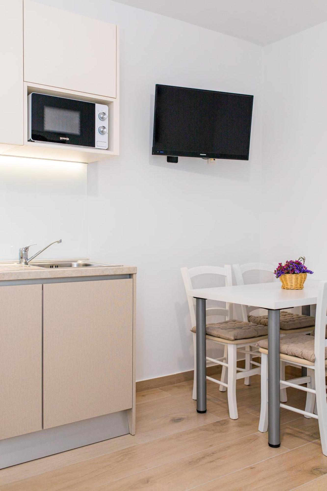 Apartmani Pina Krk Town Exteriér fotografie