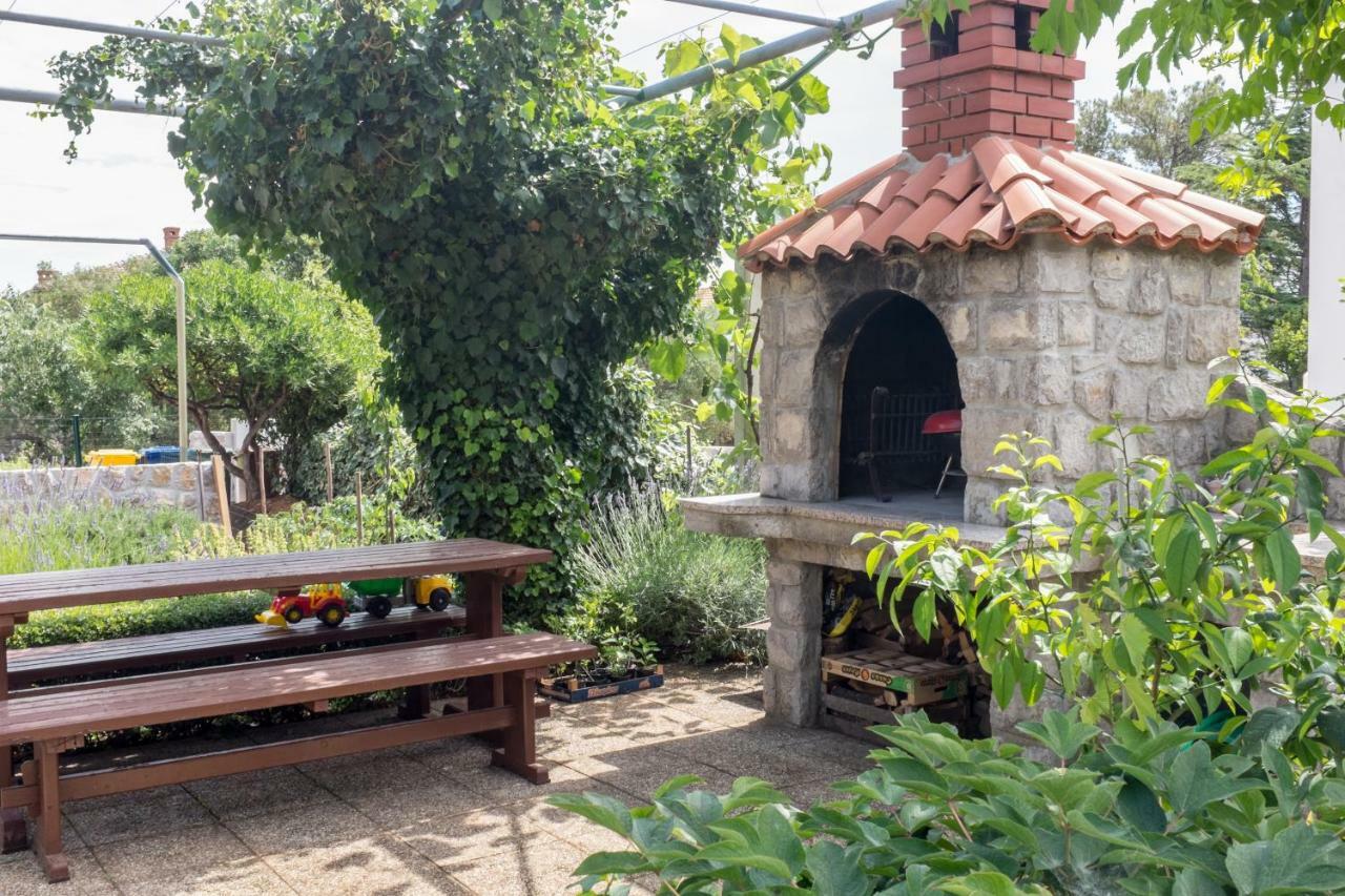Apartmani Pina Krk Town Exteriér fotografie